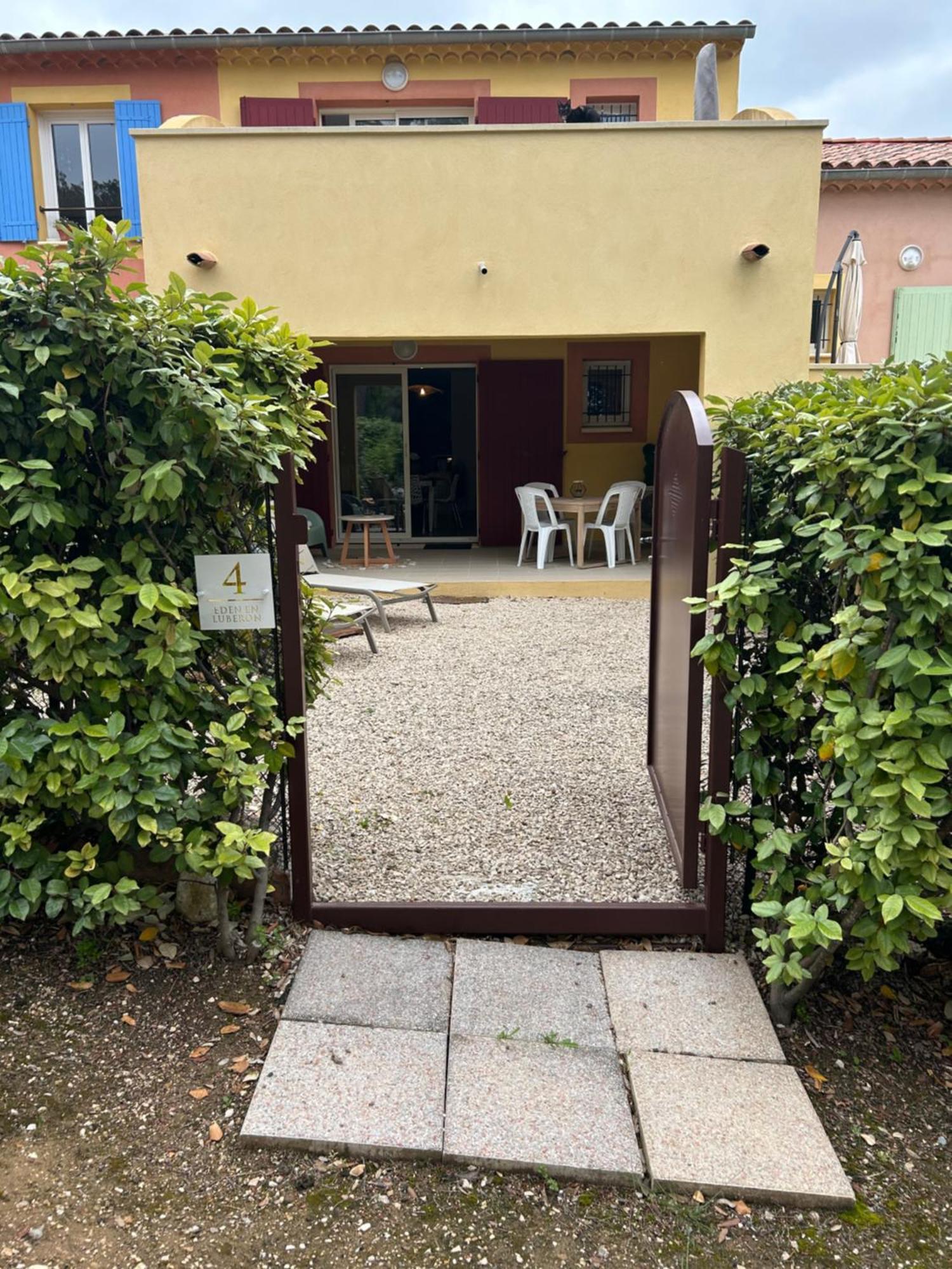 Eden En Luberon Lägenhet Roussillon en Isere Exteriör bild